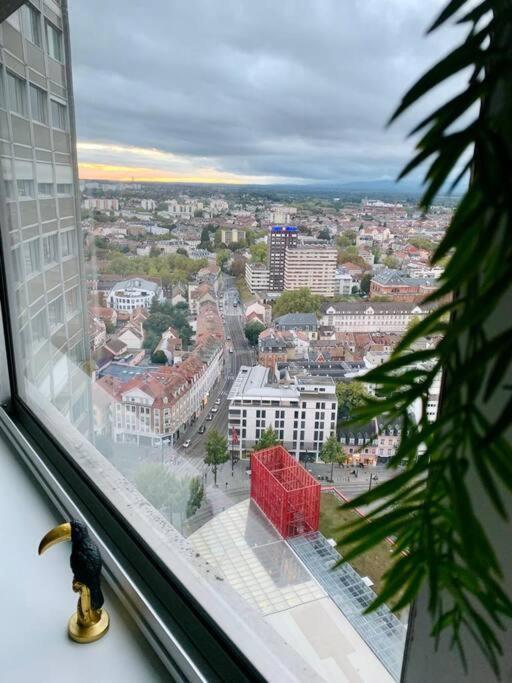 Grand Appartement 2 Chambres 5 Pers Max, Vue Panoramique Avec Parking مُلووز المظهر الخارجي الصورة