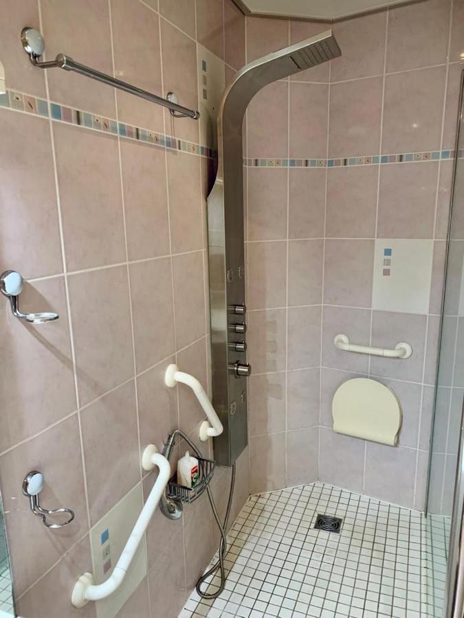 Grand Appartement 2 Chambres 5 Pers Max, Vue Panoramique Avec Parking مُلووز المظهر الخارجي الصورة